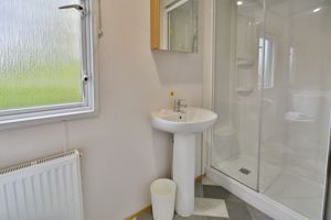 Shower room- click for photo gallery